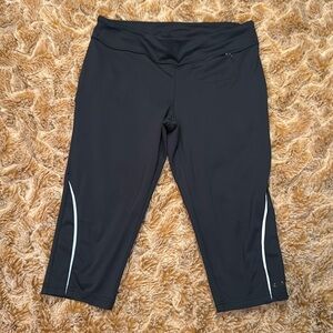 CHAMPION Black Cropped Athletic Leggings SIZE M